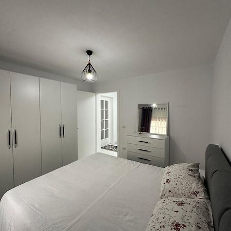 Elezi Apartment City Centre Tirana Exterior foto